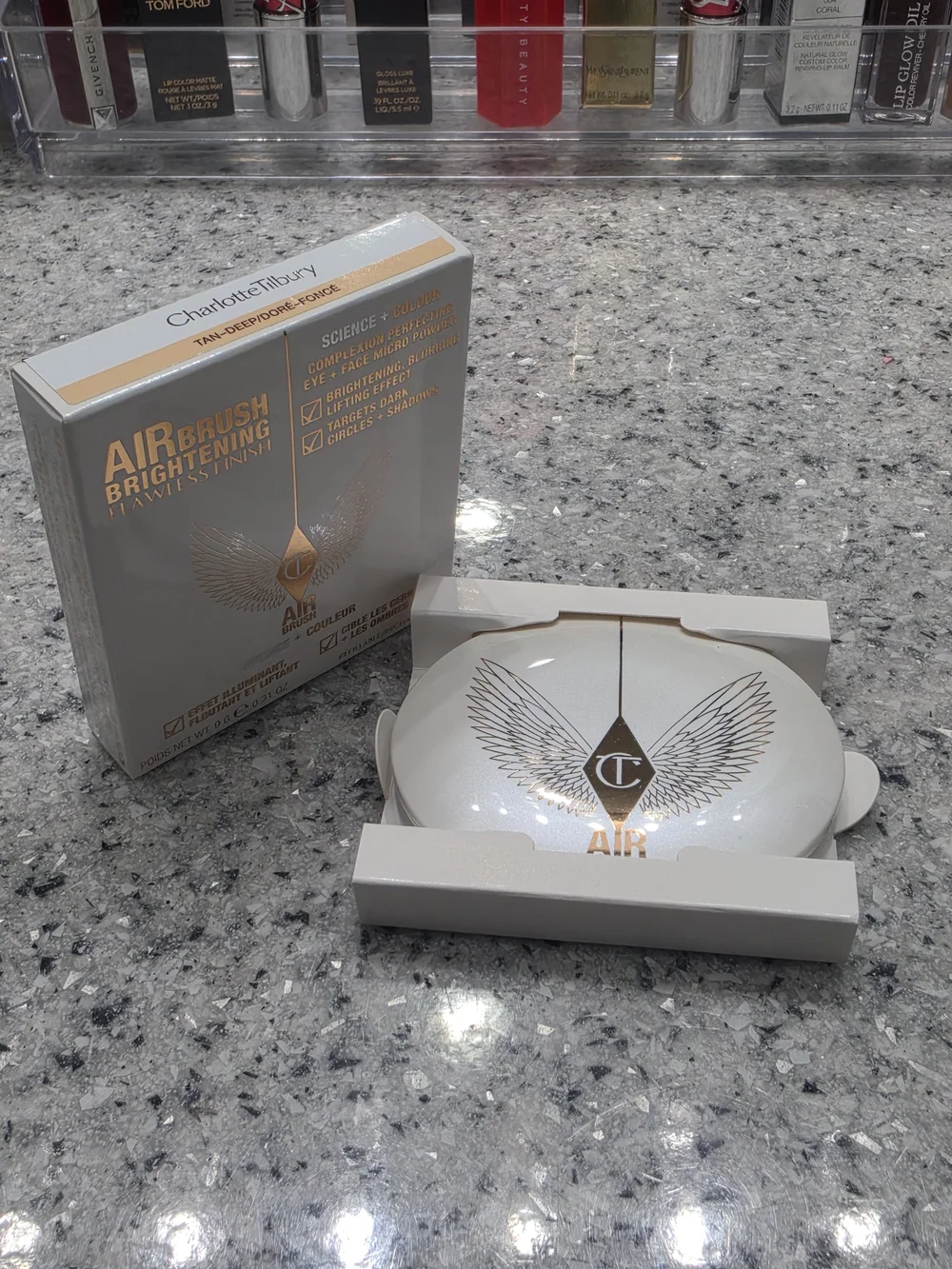 Charlotte Tilbury Airbrush Flawless Finish Brightening Powder — Tan Deep